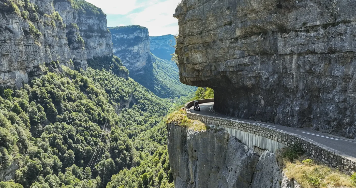 Route spectaculaire dans le massif du Vercors